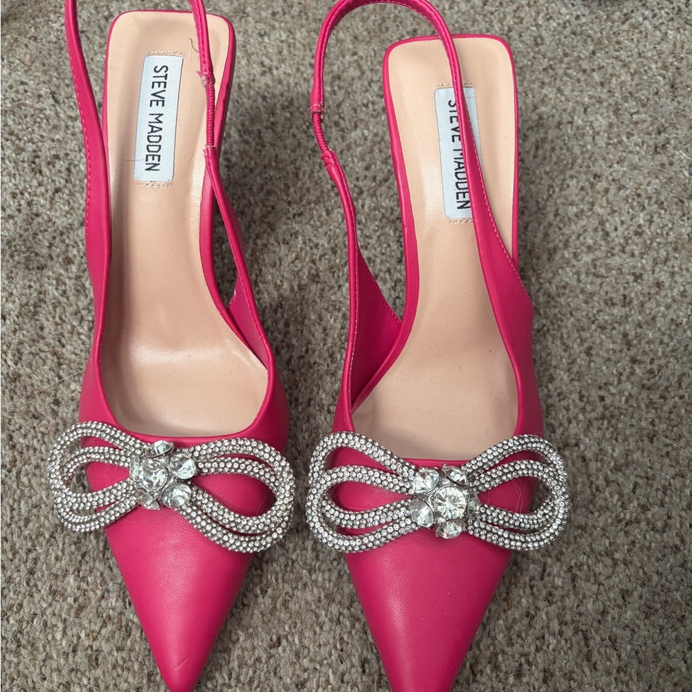 SOLD Steve Madden Fuchsia Slingback Heels with Rhinestone Bow